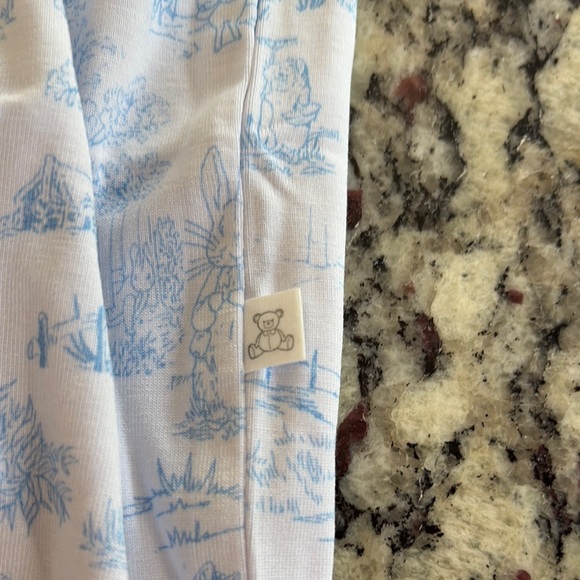 Little Snuggles Peter Rabbit Sleeper - Picture 8 of 11